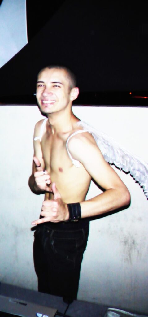 Não vim de privilégios, a vida me ensinou a ser forte e sozinho desde cedo 6 dj da noite